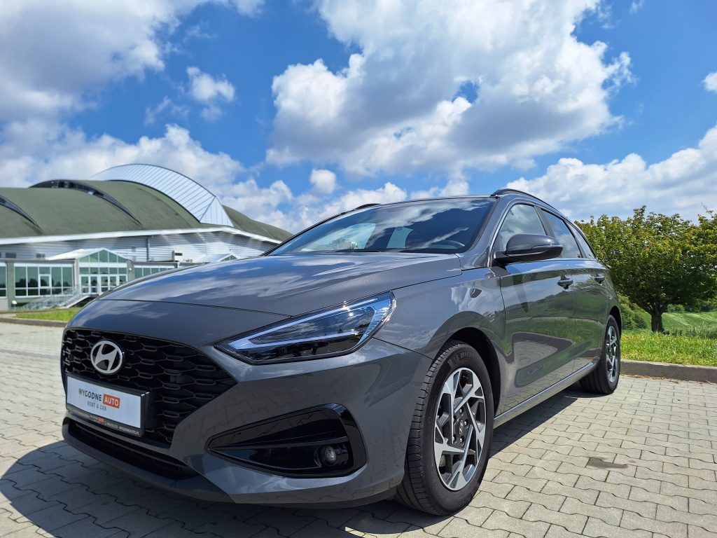 HYUNDAI i30 1.5 T GDI KOMBI AUTOMAT 1
